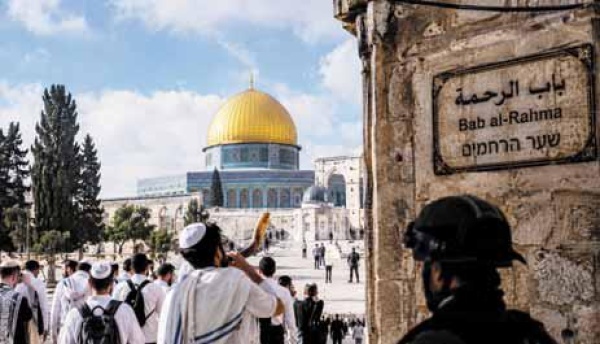 من الطقوس إلى الاقتطاع جماعات الهيكل الصهيونية تستهدف باب الرحمة شرق الأقصى