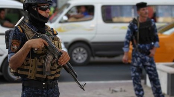 العراق يفكك شبكة مسلحة اعتقالات ومصادرة طائرات قبل تنفيذ هجمات العراق يفكك شبكة مسلحة اعتقالات ومصادرة طائرات قبل تنفيذ هجمات