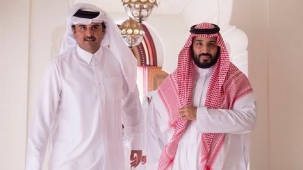 محمد بن سلمان وأمير قطر يبحثان مستجدات المنطقة محمد بن سلمان وأمير قطر يبحثان مستجدات المنطقة