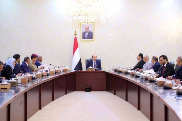 مصدر مطلع الحكومة اليمنية توقف صفقة تبادل الأسرى وتطالب بمراجعة البنود والقوائم مصدر مطلع الحكومة اليمنية توقف صفقة تبادل الأسرى وتطالب بمراجعة البنود والقوائم