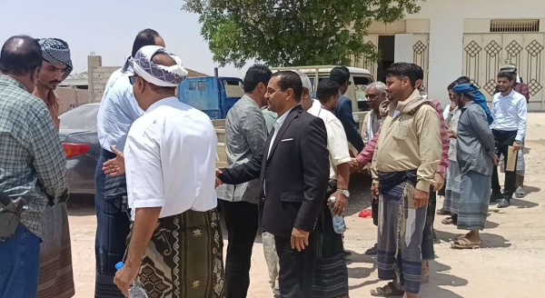 جنود ميفعة المجهولون في تدشين توسعة وتأهيل الشارع الرئيس بمدينة عزان جنود ميفعة المجهولون في تدشين توسعة وتأهيل الشارع الرئيس بمدينة عزان