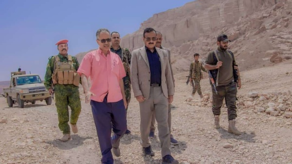 محافظ شبوة يشيد بالدعم الكويتي لمشروع مائي استراتيجي جديد بمدينة عتق ب1 4 مليون دولار