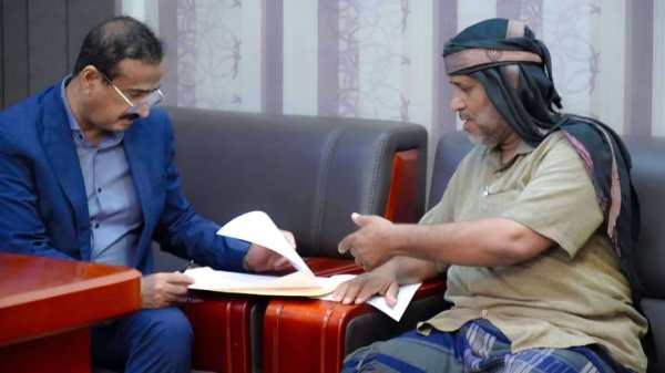 محافظ شبوة يجدد التزام بمواصلة السلطة العمل على تنمية مديرية عرماء