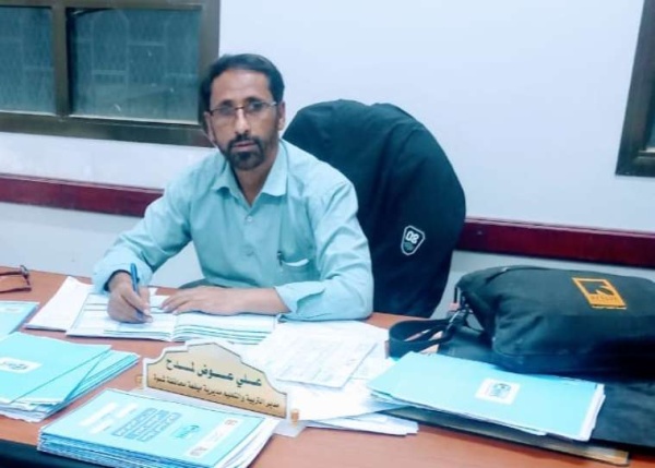 مدير تربية ميفعة شبوة يهنئ الطلاب والطالبات بمناسبة نجاحهم في الثانوية العامة وتحقيق مراكز متقدمة
