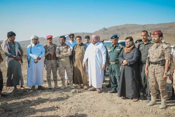 بتوجيهات محافظ المهرة وإشراف قوات درع الوطن إخلاء موقع الخلاف بين قبيلتي السليمي ومغفيق وفق ا للاتفاق المبرم بين الطرفين بتوجيهات محافظ المهرة وإشراف قوات درع الوطن إخلاء موقع الخلاف بين قبيلتي السليمي ومغفيق وفق ا للاتفاق المبرم بين الطرفين