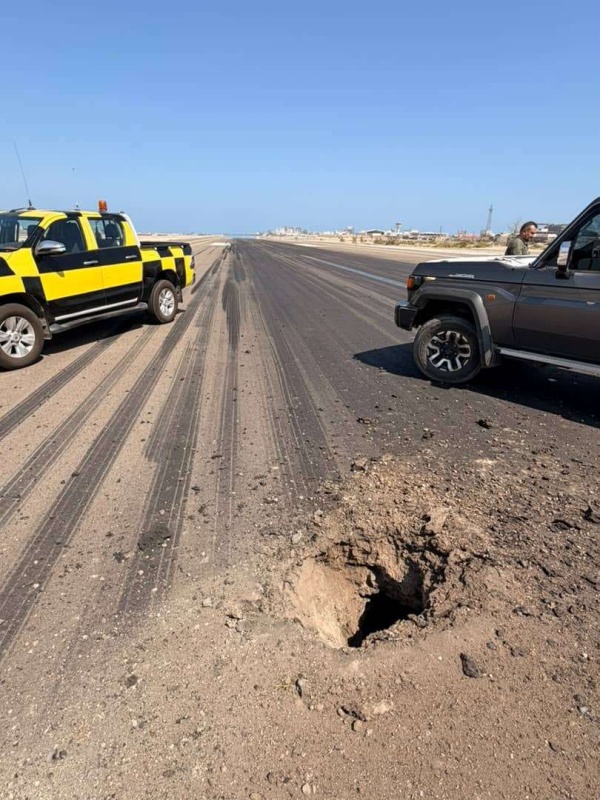 وزير النقل يصدر قرارا بتشكيل لجنة تحقيق في الحادثة التي تعرضت لها طائرة اليمنية بالأردن