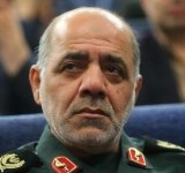 أركان الجيش الإيراني الأمريكيون لم يسمعوا منا سوى لا ورهان العدو على استسلامنا وهم باطل