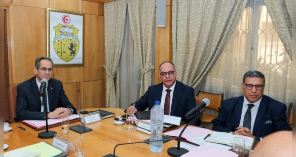 مجلس الجامعات يصادق على مشروع أمر تنظيم الحياة الجامعية مجلس الجامعات يصادق على مشروع أمر تنظيم الحياة الجامعية