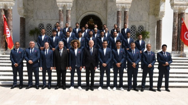 رئيس الجمهورية لدى استقباله عناصر المنتخب زمن المشاركة من أجل المشاركة ول ى وانتهى رئيس الجمهورية لدى استقباله عناصر المنتخب زمن المشاركة من أجل المشاركة ول ى وانتهى