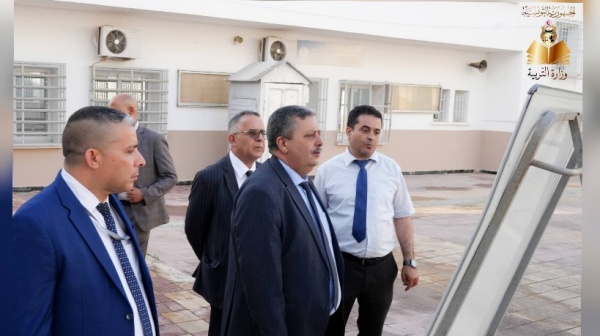 وزير التربية يدعو إلى مزيد اليقظة لضمان نزاهة وشفافية كل مراحل امتحان البكالوريا وزير التربية يدعو إلى مزيد اليقظة لضمان نزاهة وشفافية كل مراحل امتحان البكالوريا