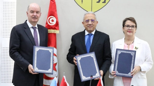 تونس تطلق مشروعا وطنيا لفائدة الشباب للوقاية من الإدمان