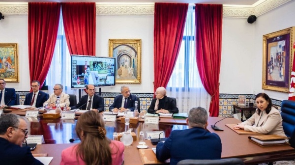 تقد م تنفيذ المشاريع التنموية بكامل ولايات الجمهورية محور مجلس وزاري بإشراف رئيسة الحكومة تقد م تنفيذ المشاريع التنموية بكامل ولايات الجمهورية محور مجلس وزاري بإشراف رئيسة الحكومة