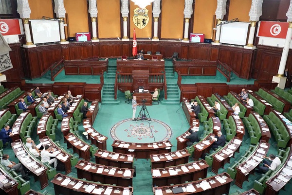 البرلمان لجنة تنظيم الإدارة تستمع الخميس إلى وزارة المالية بشأن مشروع قانون الإطارات المسجدية البرلمان لجنة تنظيم الإدارة تستمع الخميس إلى وزارة المالية بشأن مشروع قانون الإطارات المسجدية