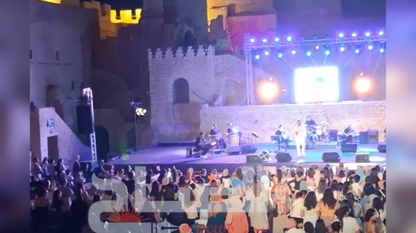 أنغام الثمانينيات والتسعينيات تشعل رباط المنستير فلاش باك يجدد العهد مع التفاعل الجماهيري