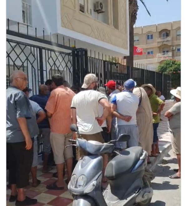 أزمة المياه في المنستير الأهالي ينقلون صرخة غضبهم إلى الولاية و الصوناد