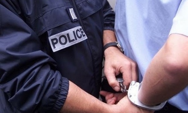 من بينهم فتيات الاحتفاظ بـ22 شخصا من أجل هذه التهم من بينهم فتيات الاحتفاظ بـ22 شخصا من أجل هذه التهم
