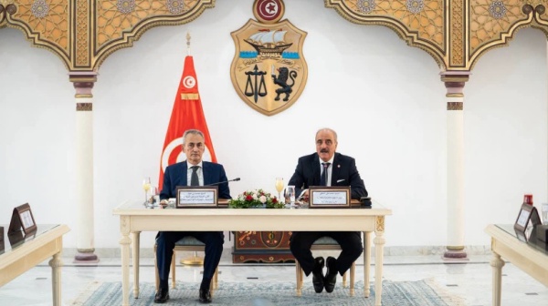 وزير الخارجية يشرف على سلسلة من اللقاءات مع رؤساء البعثات الدبلوماسية التونسية