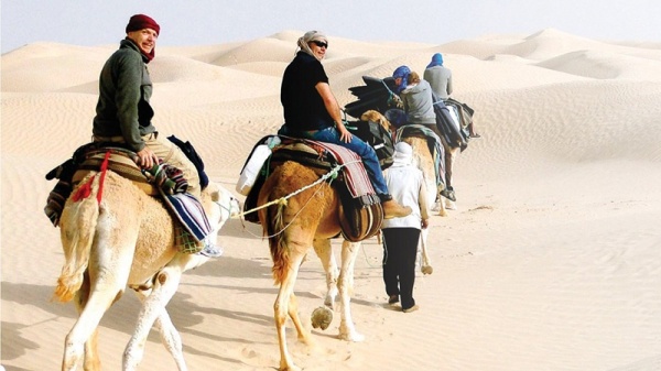 آخر الاستعدادات لذروة نشاط السياحة الصحراوية والواحية آخر الاستعدادات لذروة نشاط السياحة الصحراوية والواحية