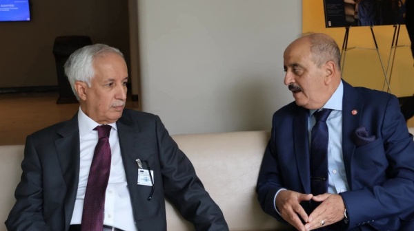 وزير الخارجية يلتقي بنظيره القطري وزير الخارجية يلتقي بنظيره القطري