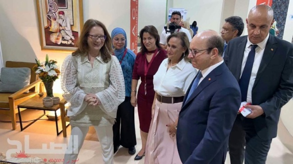 بمشاركة 228 مؤسسة حرفية وزير السياحة يفتتح الدورة الثالثة لصالون الصناعات التقليدية بمشاركة 228 مؤسسة حرفية وزير السياحة يفتتح الدورة الثالثة لصالون الصناعات التقليدية
