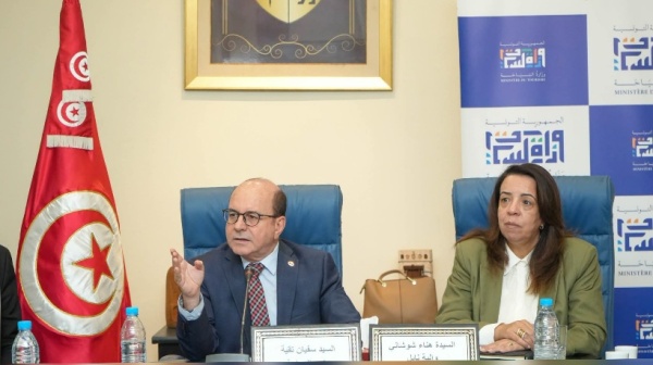 وزارة السياحة جلسة عمل لمعالجة الملفات العالقة ومتابعة المشاريع المعطلة بولاية نابل وزارة السياحة جلسة عمل لمعالجة الملفات العالقة ومتابعة المشاريع المعطلة بولاية نابل