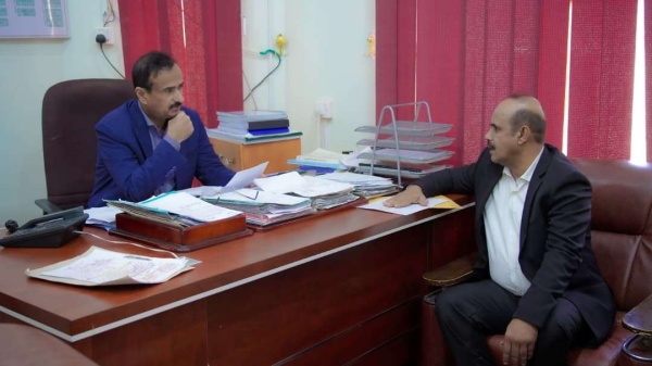 محافظ شبوة يطلع على نتائج مسوحات وتحديث بيانات الفا و452 مشروعا محافظ شبوة يطلع على نتائج مسوحات وتحديث بيانات الفا و452 مشروعا