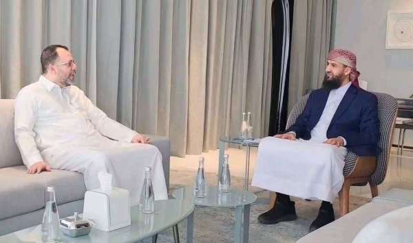 المحر مي يلتقي وزير الكهرباء ويشدد على تسريع تنفيذ اتفاقية الوقود السعودي للتخفيف من معاناة المواطنين المحر مي يلتقي وزير الكهرباء ويشدد على تسريع تنفيذ اتفاقية الوقود السعودي للتخفيف من معاناة المواطنين