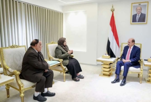 رئيس الوزراء وزير الخارجية يؤكد أن مكافحة الفساد أولوية وطنية ومسؤولية مشتركة رئيس الوزراء وزير الخارجية يؤكد أن مكافحة الفساد أولوية وطنية ومسؤولية مشتركة