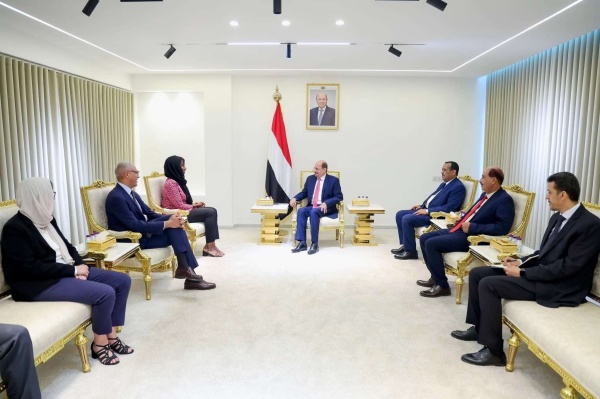 رئيس الوزراء وزير الخارجية يستقبل في عدن وفد مكتب تنسيق الشؤون الإنسانية بالأمم المتحدة برئاسة مديرة قسم الاستجابة للأزمات
