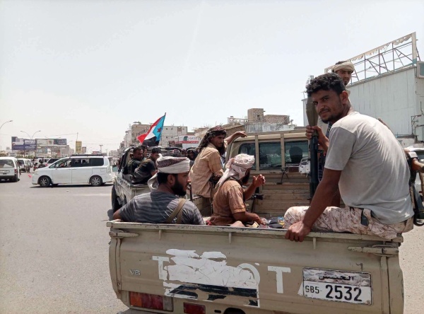 انتهاء الأزمة انسحاب قبائل ردفان من ساحة العروض بعدن عقب ضمانات أمنية وتكليف المرفدي بتأمين السجن انتهاء الأزمة انسحاب قبائل ردفان من ساحة العروض بعدن عقب ضمانات أمنية وتكليف المرفدي بتأمين السجن