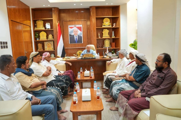 الخنبشي يشيد بدور الهيئة الحضرمية لإصلاح ذات البين ويؤكد دعم جهودها في ترسيخ السلم المجتمعي الخنبشي يشيد بدور الهيئة الحضرمية لإصلاح ذات البين ويؤكد دعم جهودها في ترسيخ السلم المجتمعي