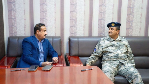 محافظ شبوة يوج ه بإنشاء مركز رقابي جديد لخفر السواحل لتعزيز منظومة الحماية البحرية وتطوير قدراتها