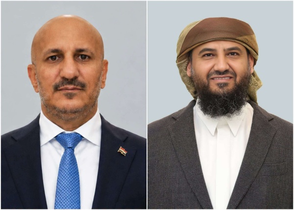 خلال اتصال هاتفي بطارق صالح المحرمي يؤكد وحدة الموقف في مواجهه مليشيات الحوثية الإرهابية خلال اتصال هاتفي بطارق صالح المحرمي يؤكد وحدة الموقف في مواجهه مليشيات الحوثية الإرهابية
