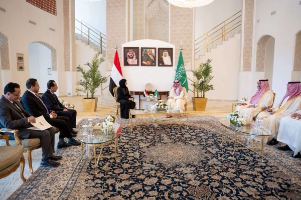 وزيرة الخارجية ونظيرها السعودي يبحثان تعزيز الشراكة ومواجهة التهديدات المشتركة