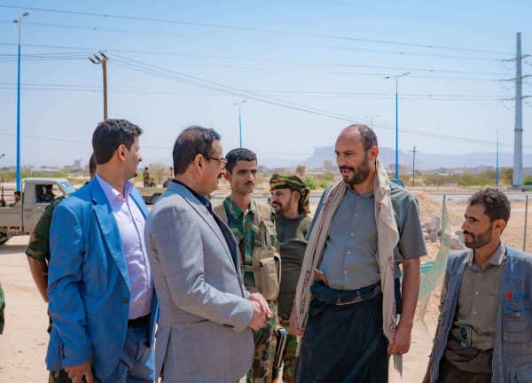 المحافظ بن الوزير يشيد بمستوى الإنجاز في الأعمال الإنشائية لمبنى مؤسسة كهرباء شبوة المحافظ بن الوزير يشيد بمستوى الإنجاز في الأعمال الإنشائية لمبنى مؤسسة كهرباء شبوة