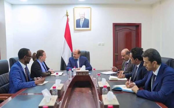 عاجل الحكومة اليمنية تدين الاعتداءات الحوثية على السعودية وتحذر من الأجندة الإيرانية