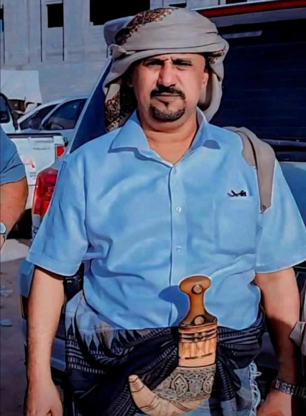 بجهود استمرت ثلاثة أيام الشيخ الهمامي ينجح في إنهاء القطاع القبلي للمشتقات النفطية والغاز في مأرب بجهود استمرت ثلاثة أيام الشيخ الهمامي ينجح في إنهاء القطاع القبلي للمشتقات النفطية والغاز في مأرب