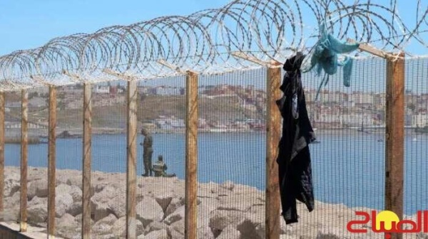 التحريض على اقتحام سياجي سبتة ومليلية يقود 10 أشخاص للاعتقال التحريض على اقتحام سياجي سبتة ومليلية يقود 10 أشخاص للاعتقال