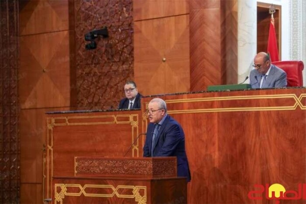 فرق ومجموعات بمجلس المستشارين تدعو إلى تحسين الأجور وإصلاح التقاعد