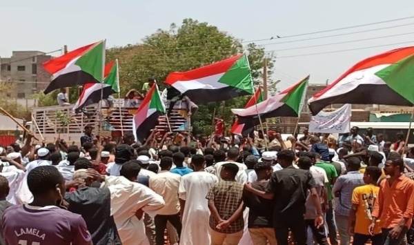 العقوبات الأميركية تدخل حيز التنفيذ ضد سلطة بورتسودان وسط اتهامات باستخدام أسلحة كيميائية