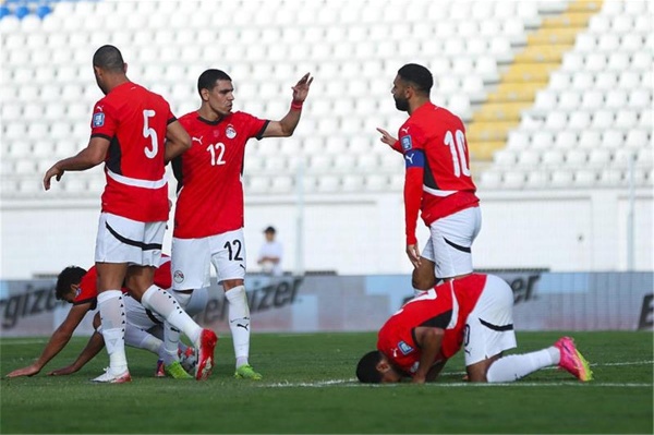صحيفة بلجيكية احذروا من أسلوب مصر الخبيث ولا تجعلوا الكرة تصل لهذا اللاعب صحيفة بلجيكية احذروا من أسلوب مصر الخبيث ولا تجعلوا الكرة تصل لهذا اللاعب