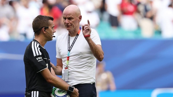 فيفا يرد على احتجاجات النرويج ويوضح سبب احتساب هدف إنجلترا الأول فيفا يرد على احتجاجات النرويج ويوضح سبب احتساب هدف إنجلترا الأول