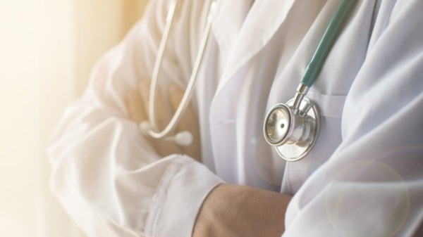عاجل التخصصات الصحية 154 ألف ممارس في الطب العام والجراحة بالمملكة و40 منهم سعوديون