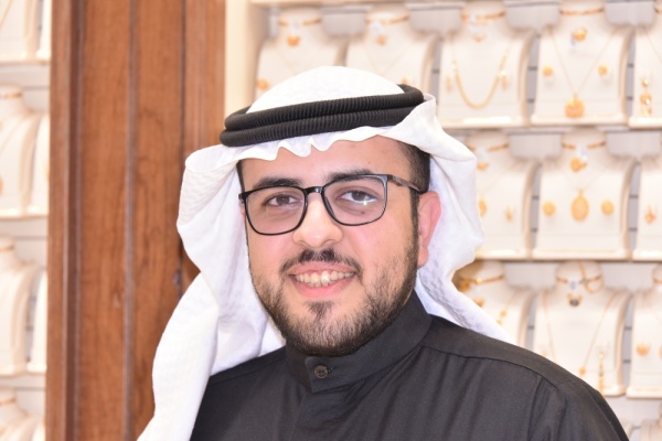 في اليوم العالمي للأب تضحيات الآباء لا ت قدر والبر والدعاء أعظم هدية