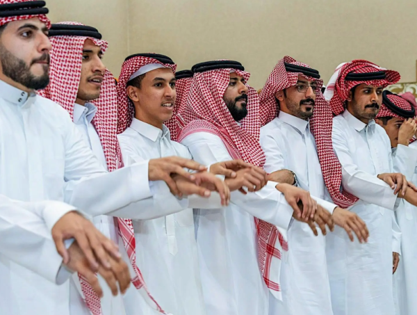 الردادية فن شعبي تاريخي يواصل حضوره في المناسبات الاجتماعية الردادية فن شعبي تاريخي يواصل حضوره في المناسبات الاجتماعية