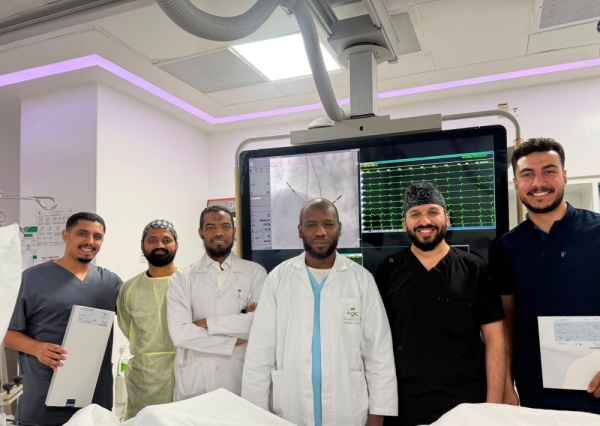 إنجاز طبي أول زراعة لمنظم القلب بتقنية تحافظ على كفاءة العضلة بالرياض