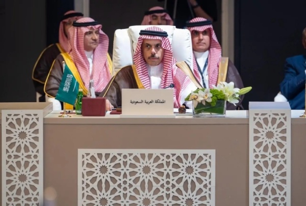 وزير الخارجية يشارك في اجتماع الجامعة العربية بالأردن وزير الخارجية يشارك في اجتماع الجامعة العربية بالأردن