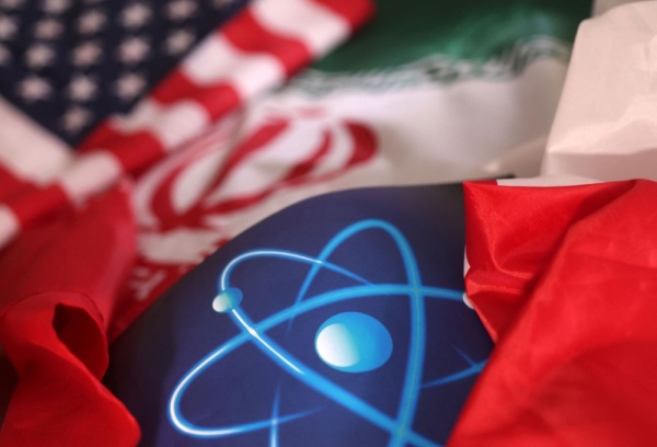إيران مفاوضات سويسرا شهدت نقاشا مقتضبا بشأن الملف النووي إيران مفاوضات سويسرا شهدت نقاشا مقتضبا بشأن الملف النووي