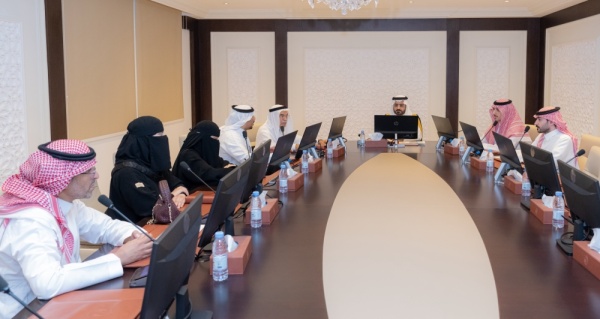 وكيل محافظة الأحساء يط لع على مبادرات البيئة الخضراء وكيل محافظة الأحساء يط لع على مبادرات البيئة الخضراء