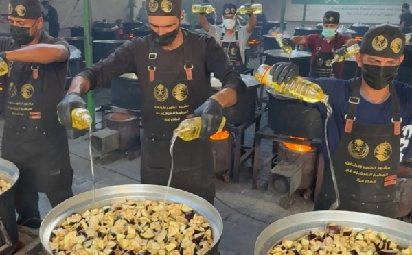 ضمن الحملة السعودية توزيع 25 ألف وجبة ساخنة على الأسر في غزة